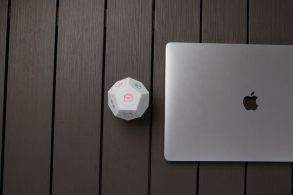 TF2Laptop-scaled-600x400 Timeflip 2 - Time Tracker %Category