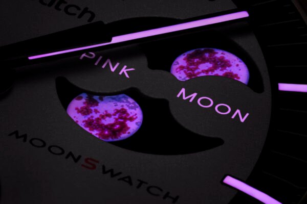 sc01_25_Moonswatch_PinkMoon_close-up-moonphase-night-scaled-600x400 Bioceramic Moonswatch Mission To The Pink Moonphase %Category